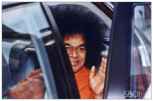 Bhagawan Sri Sathya Sai Baba inside the car