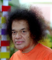 Who-is-Sathya-Sai-Baba-avatar-Guru-bhagawan-swami-teachings-service