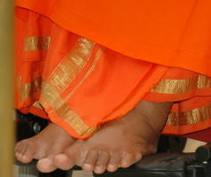 lotus feet sri sathya sai baba