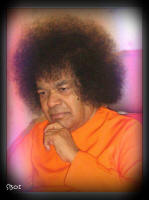 sri-sathya-sai-baba-thinking-pose