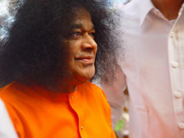 sri-sathya-sai-baba-very-good-photo