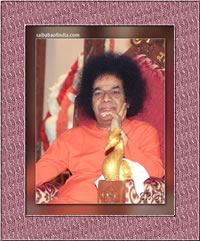 sri-sathya-sai-baba-rare-pose