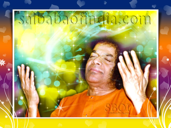 Bhagawan-sri-sathya-sai-baba-with-closed-eyes-bliss-mudra