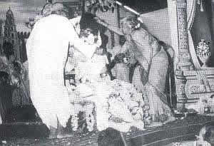 Sai Baba-Kasturi and his wife