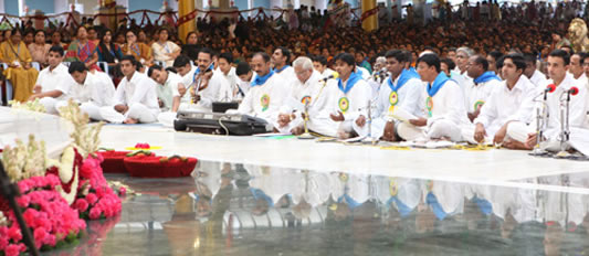 The first Parthi Yatra, post the new phase of Prasanthi with Bhagawan's Maha Samadhi